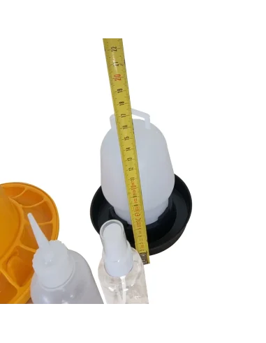 Set creștere pui – adăpătoare, hrănitoare și accesorii | adapatoare.ro