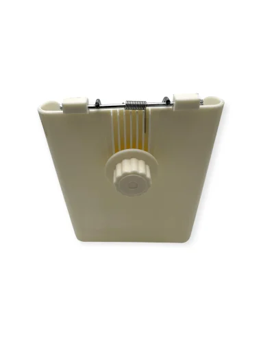 Hranitoare iepuri pentru fân K018 – 18,5×9,5×14 cm | Adapatoare.ro